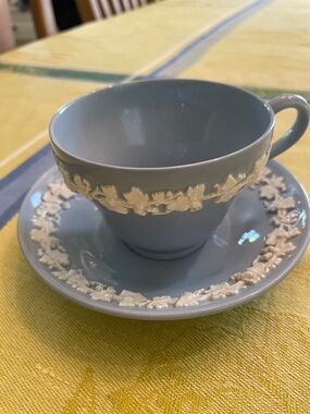 Set of 4 Wedgwood Pale Blue Teacups and Saucers with White Relief Garland